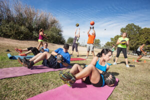 Sporters tijdens een bootcamp training